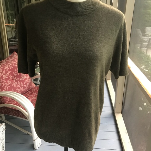 Sag Harbor Sweaters - CUTE Sag Harbor olive green short sleeve sweater